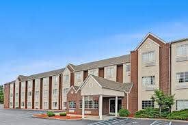 Microtel Inn & Suites by Wyndham Florence/Cincinnati Airport - Image 4