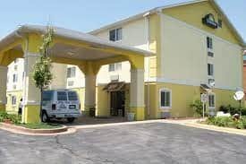 Days Inn by the Wyndham MCI