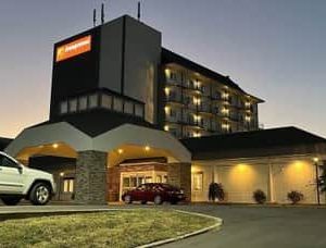 Orangewood Inn and Suites MCI