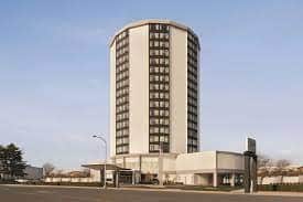 Holiday Inn Philadelphia Airport Parking