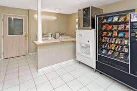 Microtel Inn & Suites by Wyndham Florence/Cincinnati Airport - Image 2